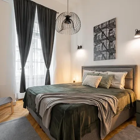 Apartament Spacious Elegance - 75 Sqm - Ac
