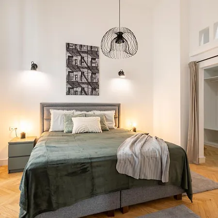 Spacious Elegance - 75 Sqm - Ac 아파트 부다페스트