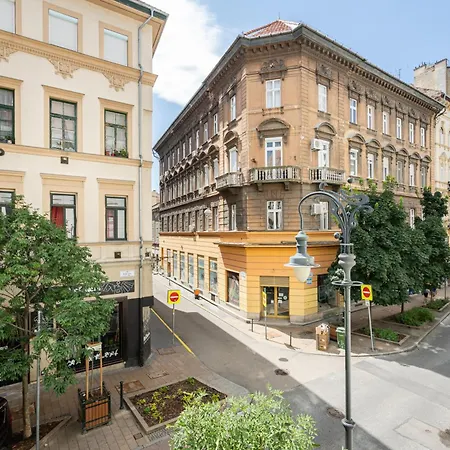 Spacious Elegance - 75 Sqm - Ac *