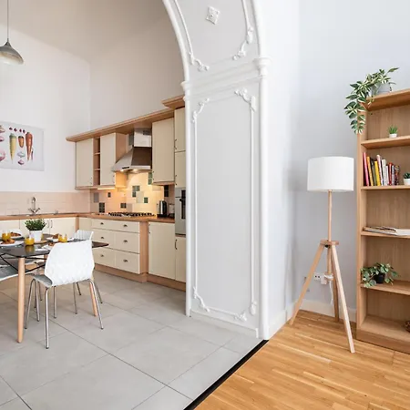 아파트 Spacious Elegance - 75 Sqm - Ac 부다페스트
