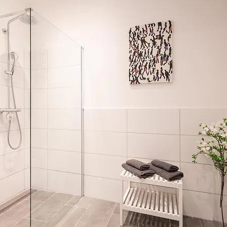 Spacious Elegance - 75 Sqm - Ac